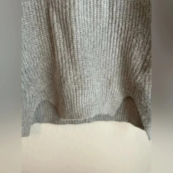 Dip Womens grey turtle neck sweater asymmetrical front acrylicwool blend size XS - Picture 5 of 5
